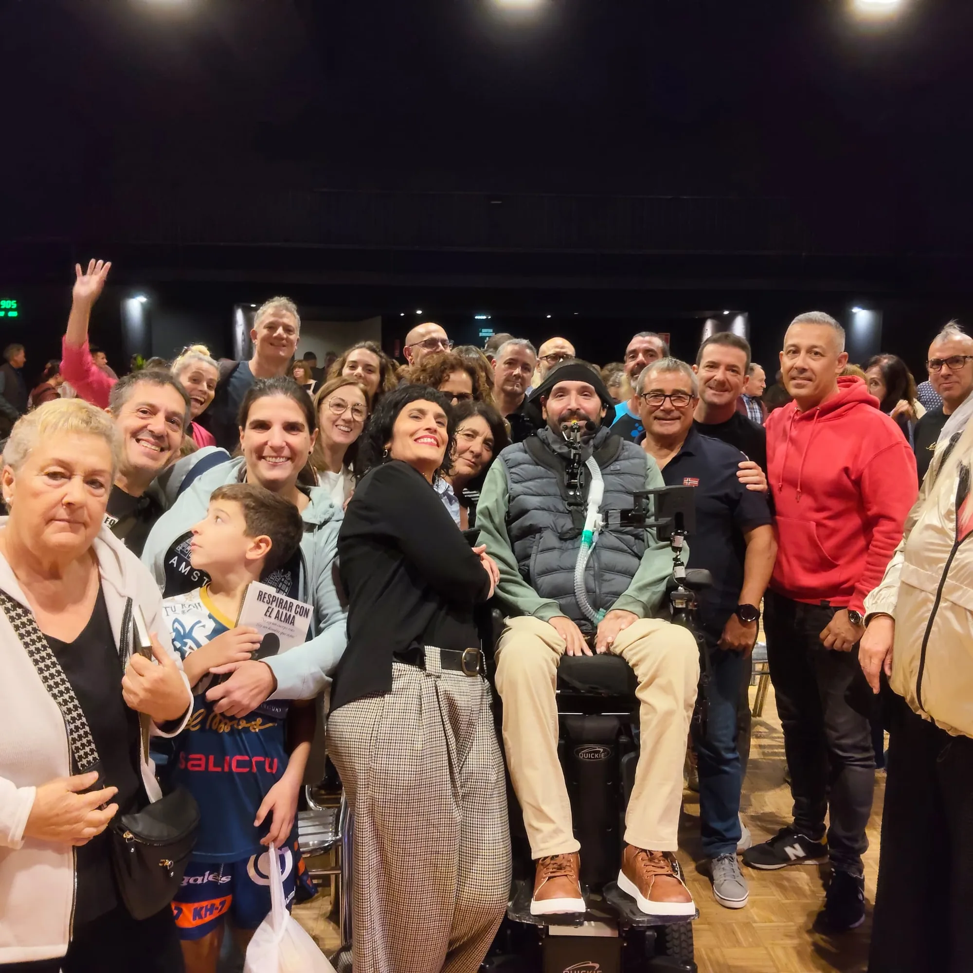 Público asistente a una presentación de Armando Folgado